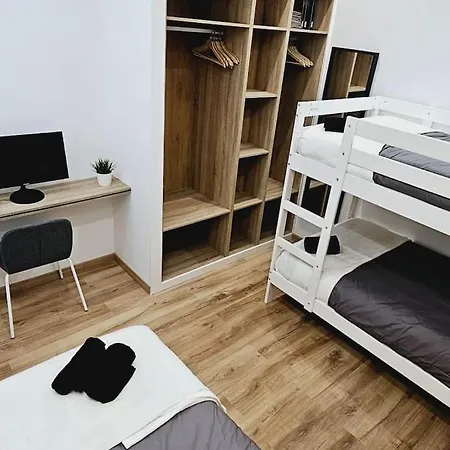 Premium Muy Cerca Ciudad Barcelona Badalona