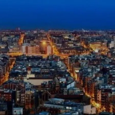 Premium Muy Cerca Ciudad Barcelona Μπαδαλόνα